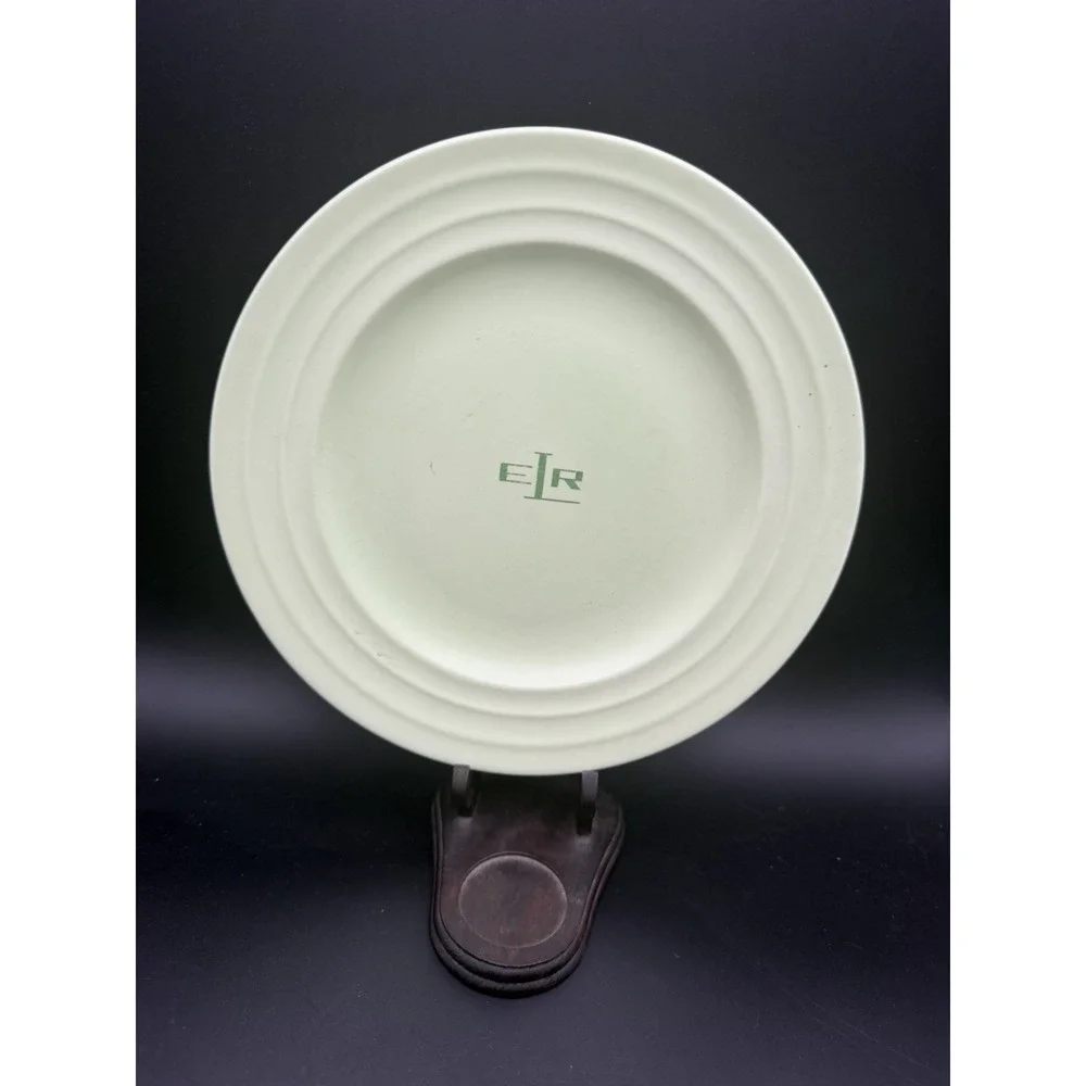Vintage Wedgwood Etruria April Green Art Deco 9.5